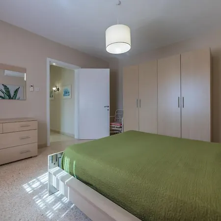 Margherita * Ix-Xaghra ta' Barra